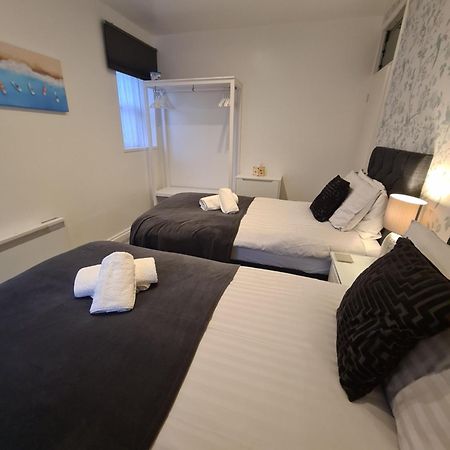 Meadowside Holiday Apartments Torquay Bagian luar foto