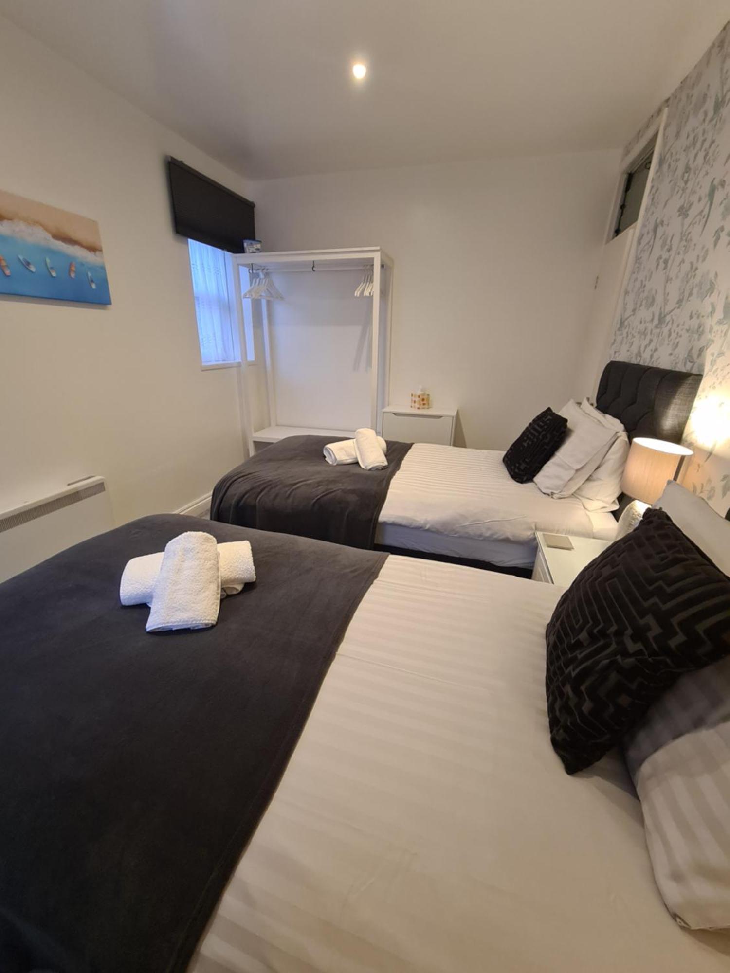 Meadowside Holiday Apartments Torquay Bagian luar foto